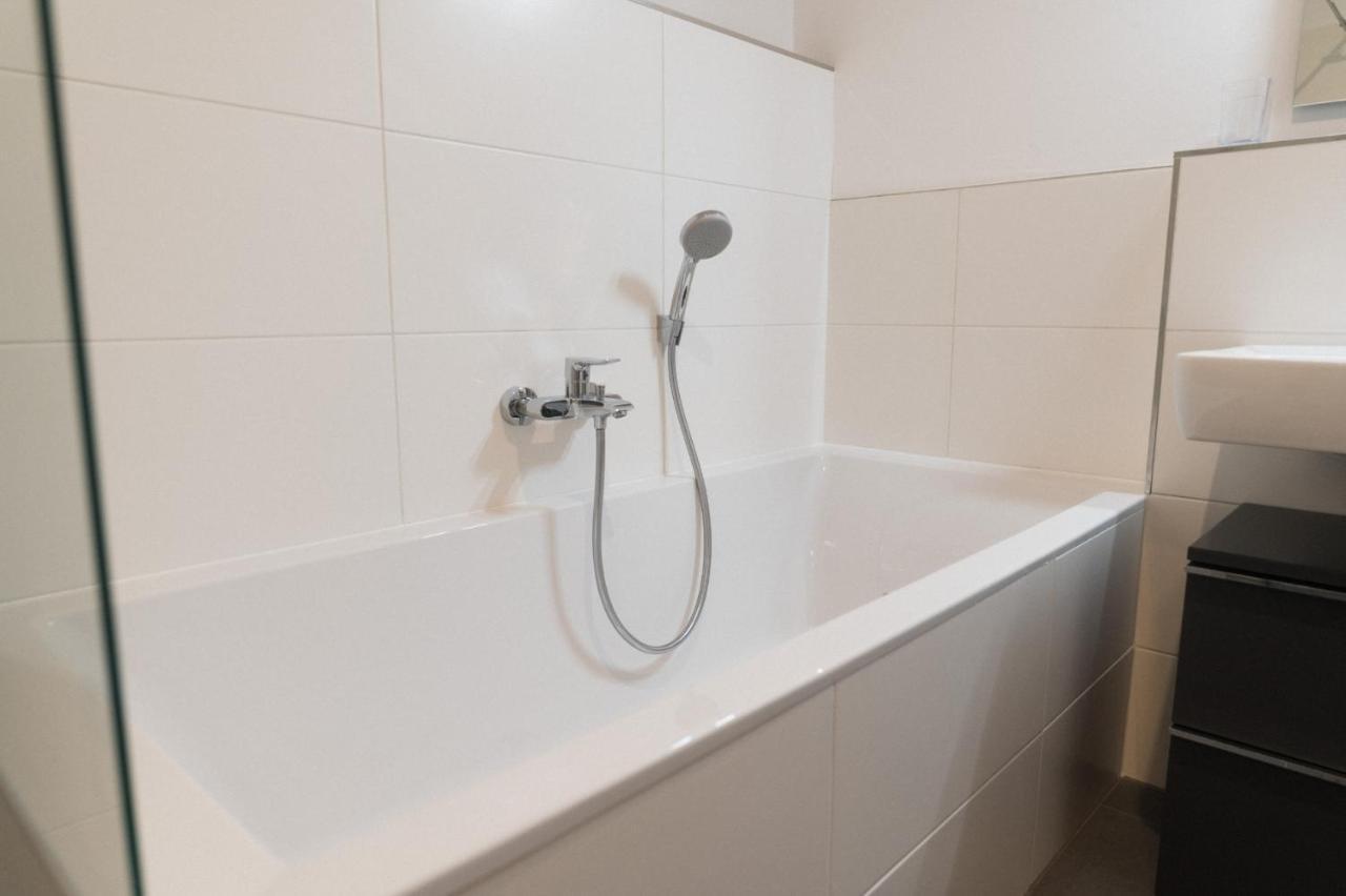 Ferienwohnung Bergsonne Mit Sonnenbalkon Und Tiefgaragen Parkplatz باد اسشي المظهر الخارجي الصورة